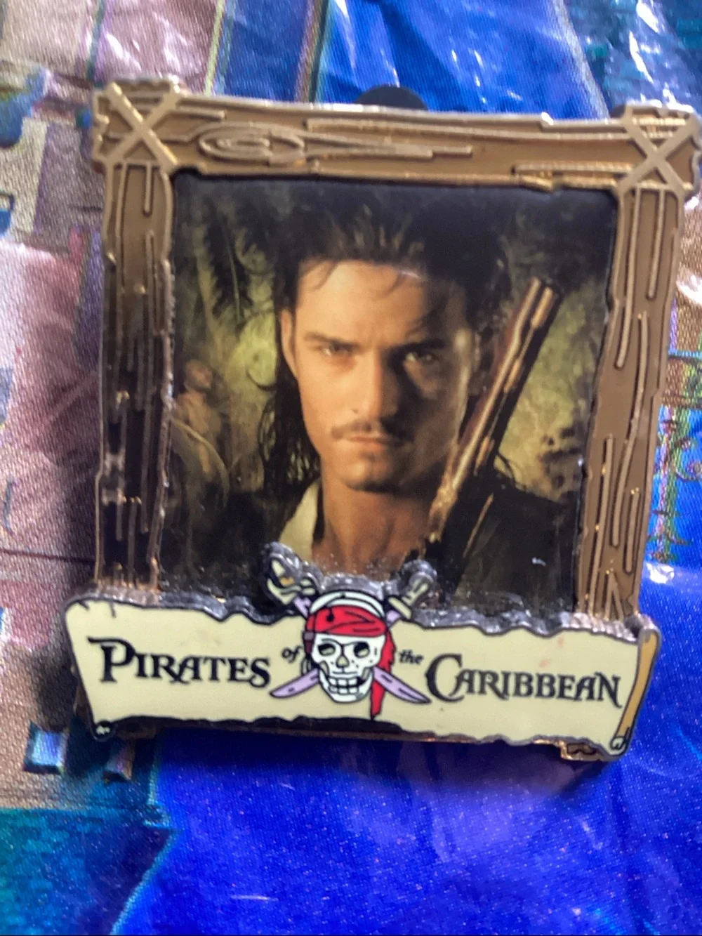 Pirates of the Caribbean Framed Enamel Pin - Brown/Gold